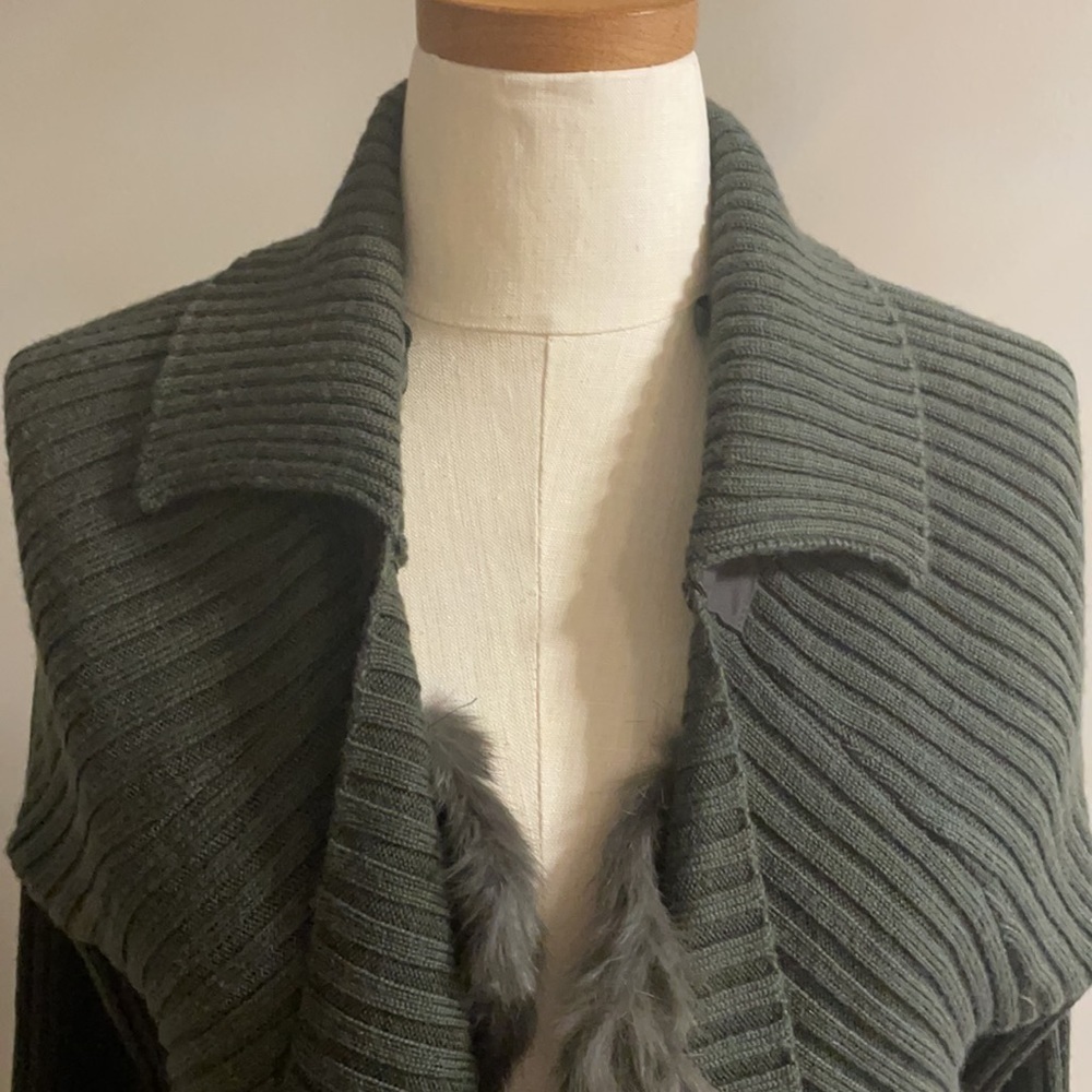 São Paulo green wool cardigan sweater with cascade rabbit fur open front Large - Picture 5 of 14